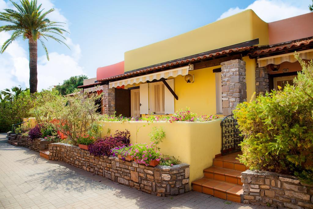 Camping Rosa San Bartolomeo Al Mare Bagian luar foto